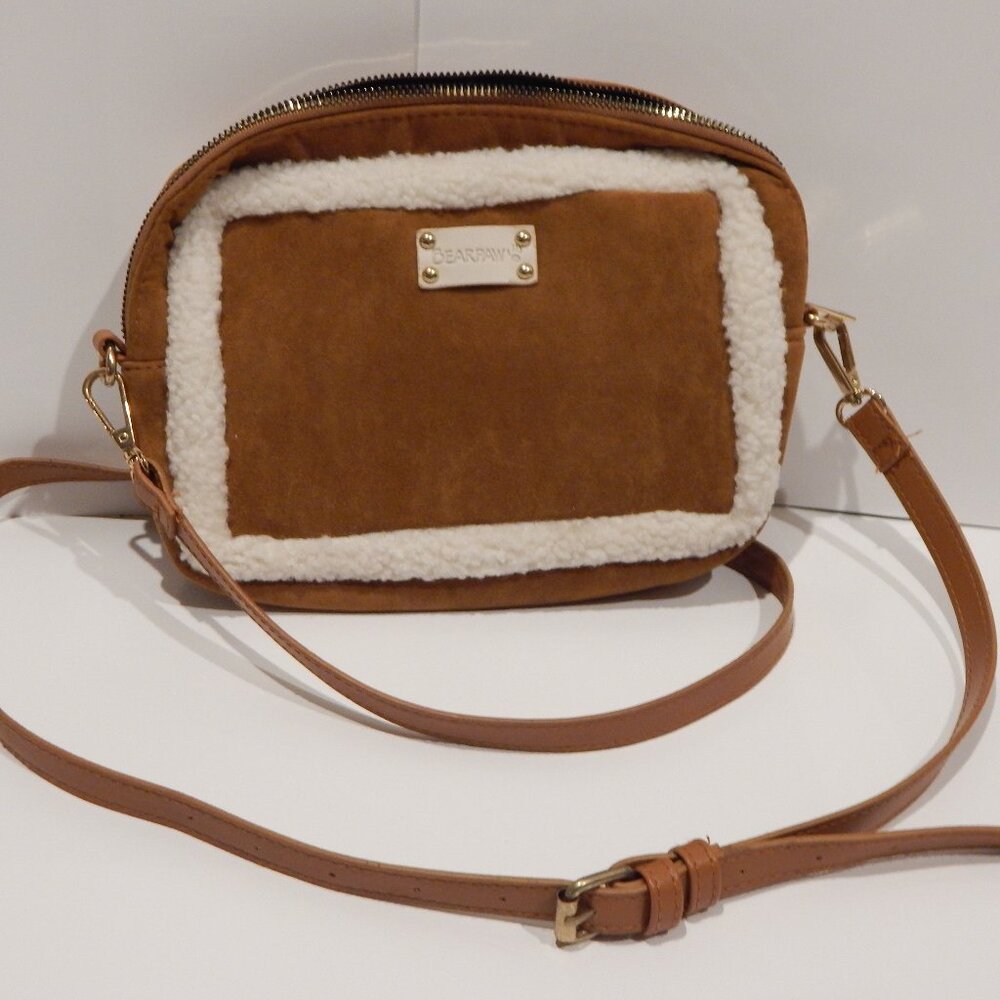 BEARPAW Faux Fur Shearling Trim Crossbody Bag With Adjustable Strap.💕